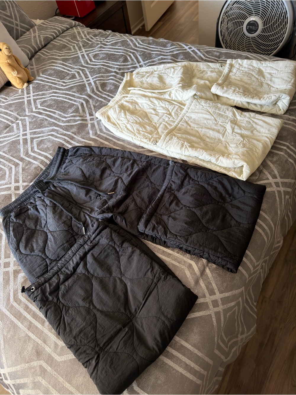 Woman’s Quilted Pull-On Bottoms in Black and Cream